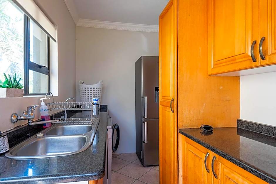 Shangri-La 6 Bedroom Ballito Beachfront KBW1