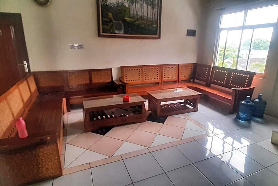 RedDoorz Syariah At Penginapan Sederhana Palembang