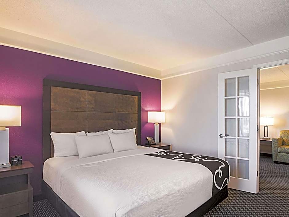 La Quinta Inn & Suites by Wyndham Oklahoma City North West Expressway