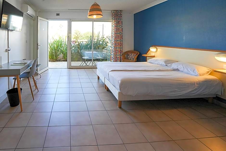 Amerique Hotel Palavas Montpellier Sud -LOGIS-