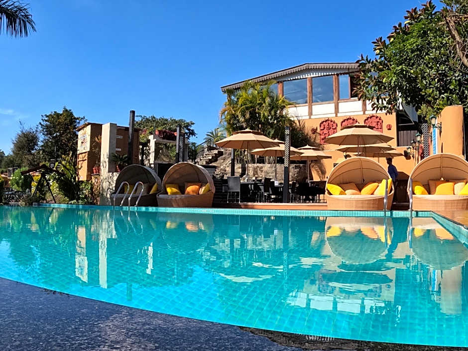 Chacha Inn - The Garden Retreat