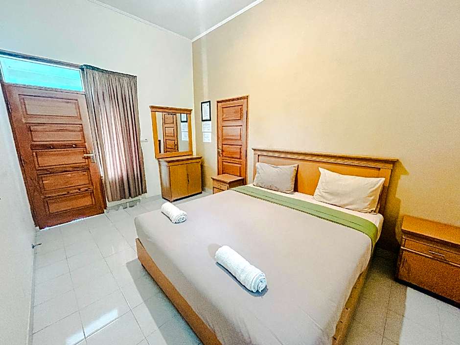 Lembah Rinjani Villa & Resto Syariah by ecommerceloka