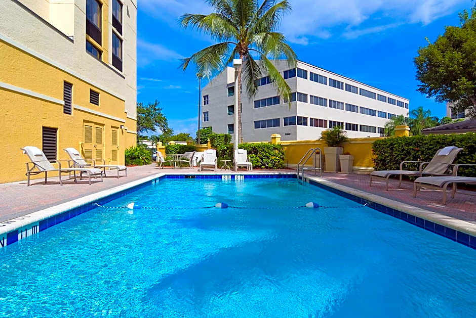 Holiday Inn Express Hotel & Suites Kendall East-Miami By IHG