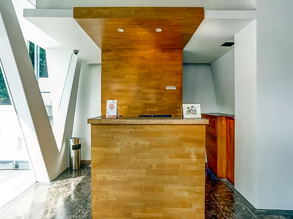 Super OYO Collection O 91189 Premium Legian