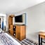 AmericInn by Wyndham Delafield