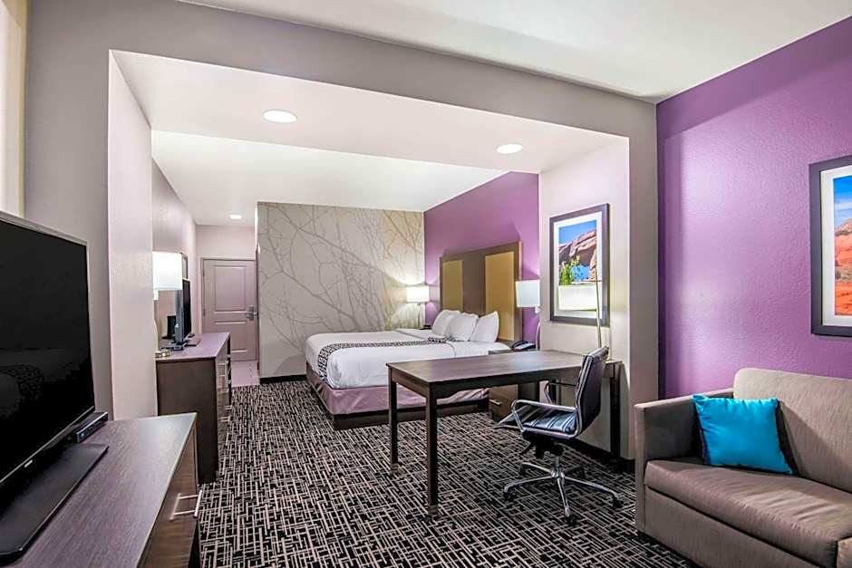 La Quinta Inn & Suites by Wyndham Pampa