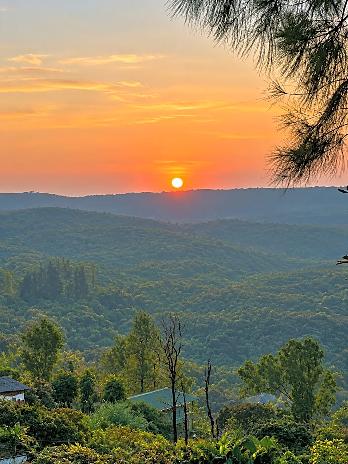 Cloud Green Resort & Spa