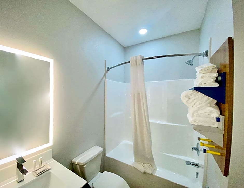 Microtel Inn and Suites by Wyndham