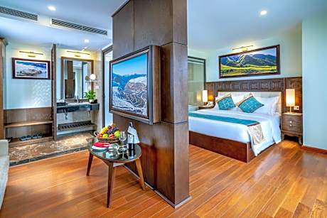 Executive Double Room with City View