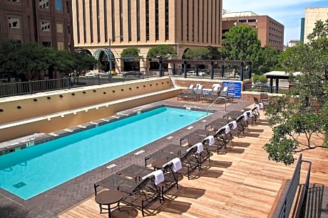 DoubleTree Suites by Hilton Hotel Austin