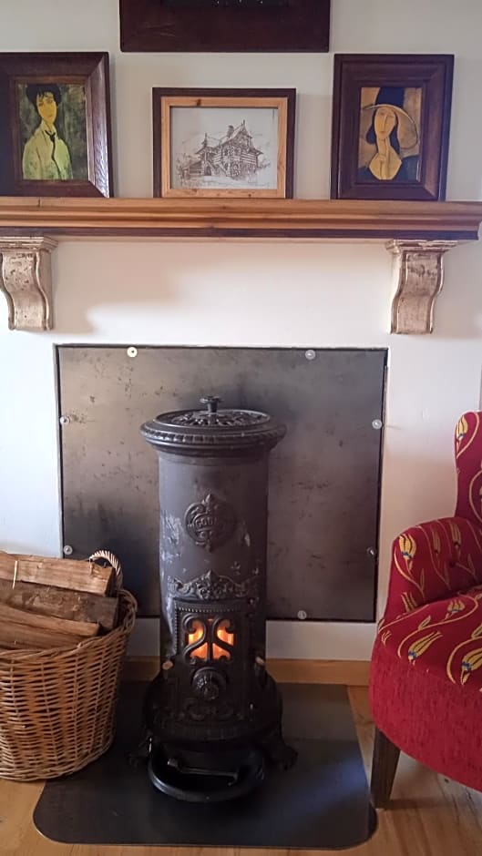 Fleur Bleue & The Timber Frame