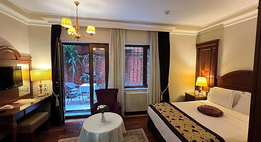 GLK PREMIER Regency Suites & Spa