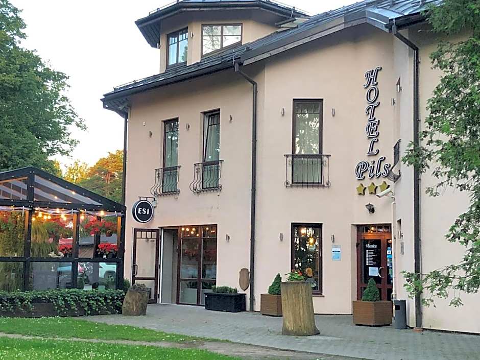 Hotel Pils with Self-Check in