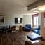 Mountain Vista Inn & Suites - Near the Island inPigeon Forge