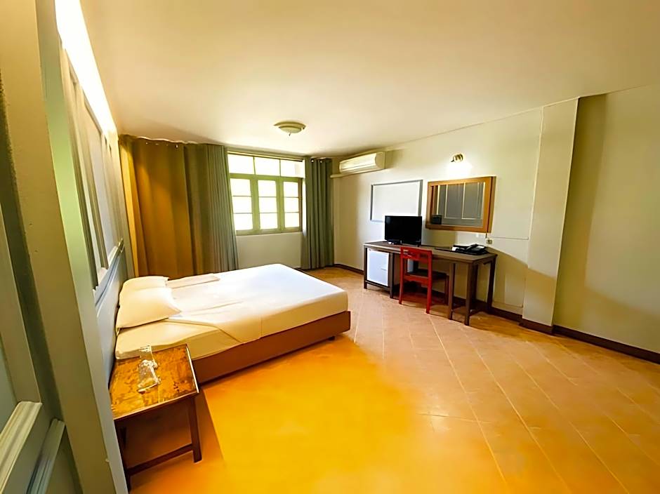 Sun Hotel