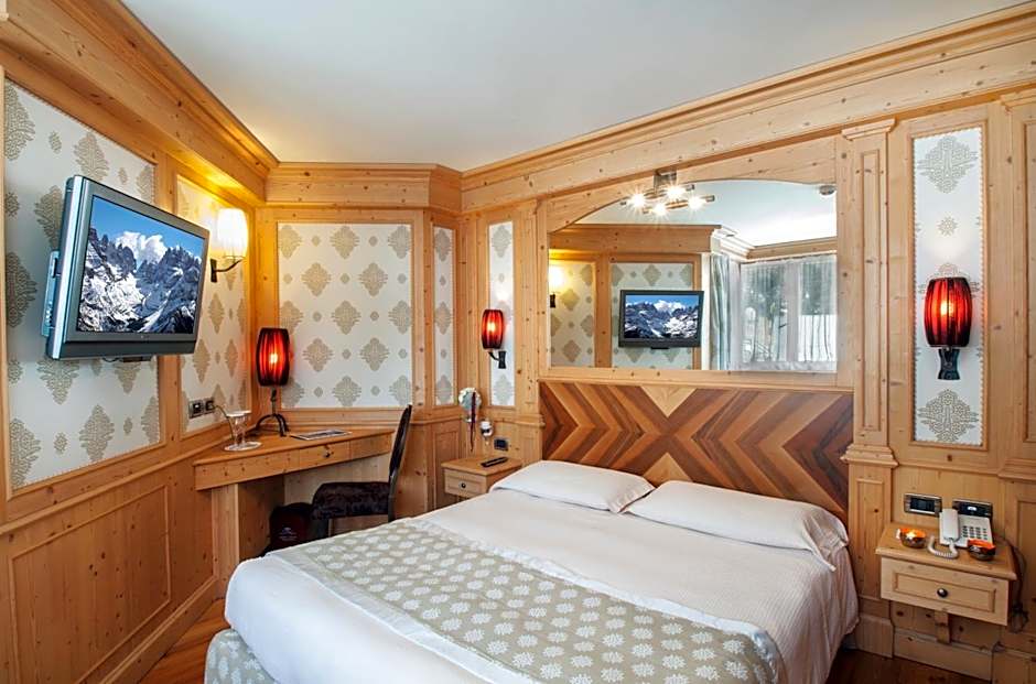 Cristal Palace Hotel