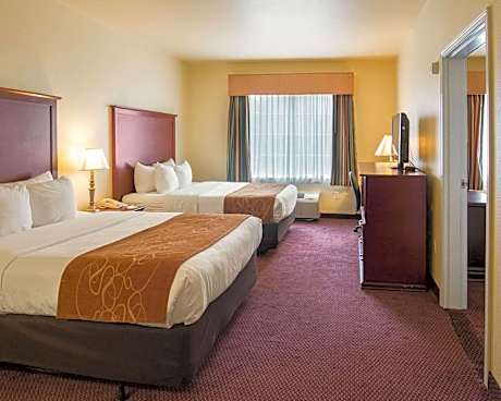 1 King Bed 2 Queen Beds Suite Nonsmoking