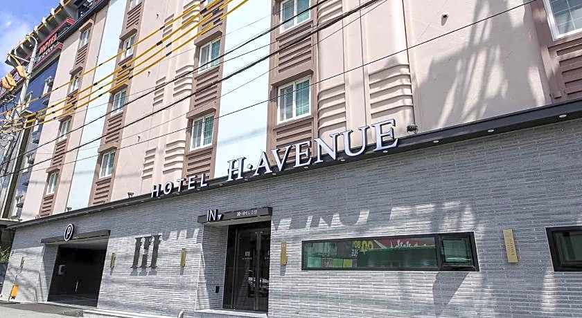 Gyeongju H Avenue Hwangridangil Branch