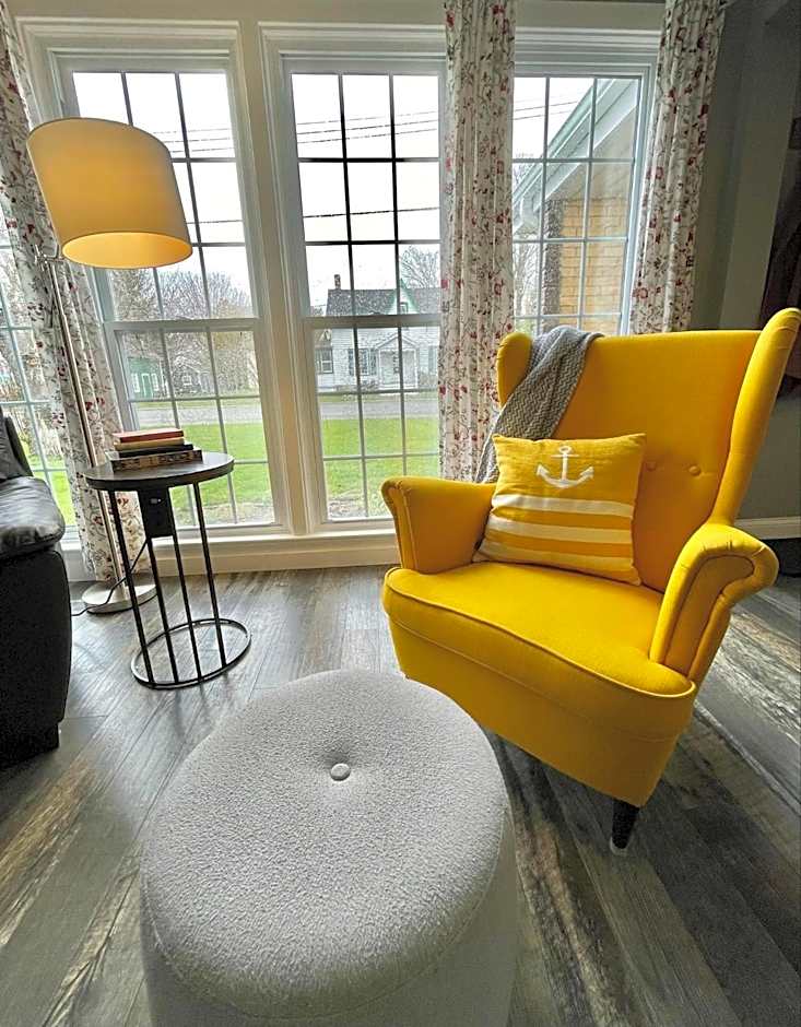 Picton Retreat Downtown - Serene, Stylish & Great Amenities