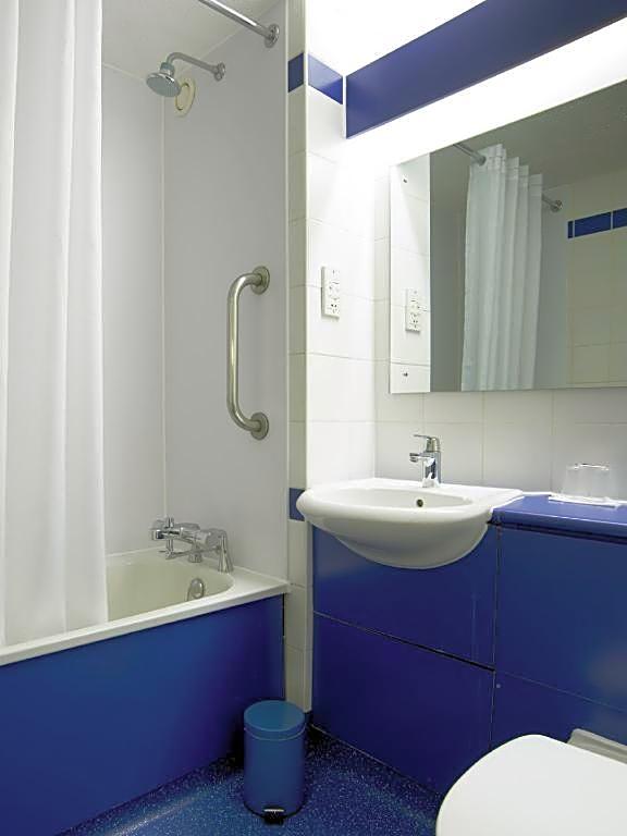 Travelodge Guildford