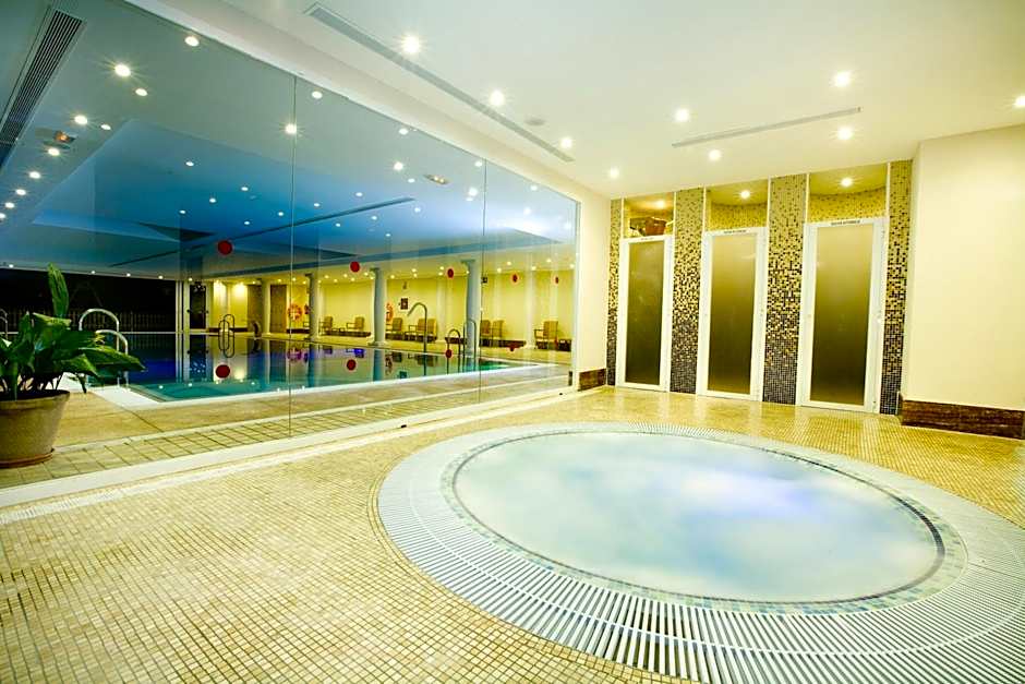 Hotel Monarque Cendrillón