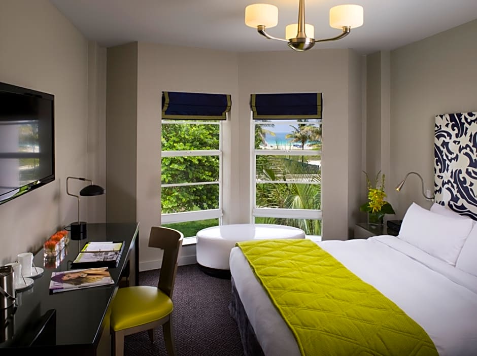 Hotel Breakwater South Beach