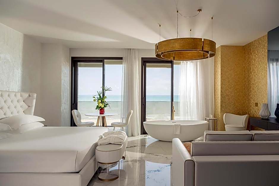 The Promenade Luxury Wellness Hotel