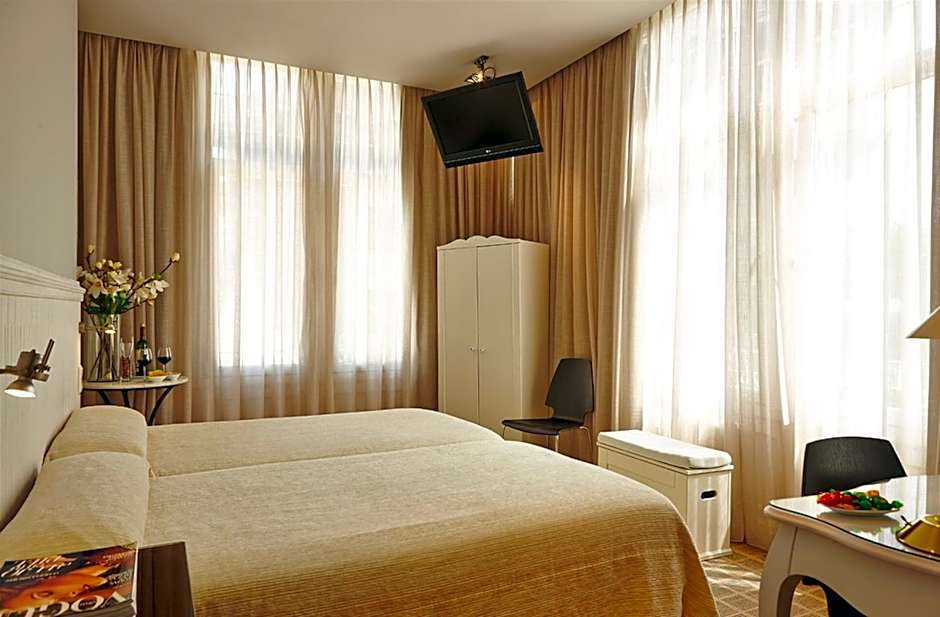 Hotel Atalaya- FREE PARKING GRATUITO