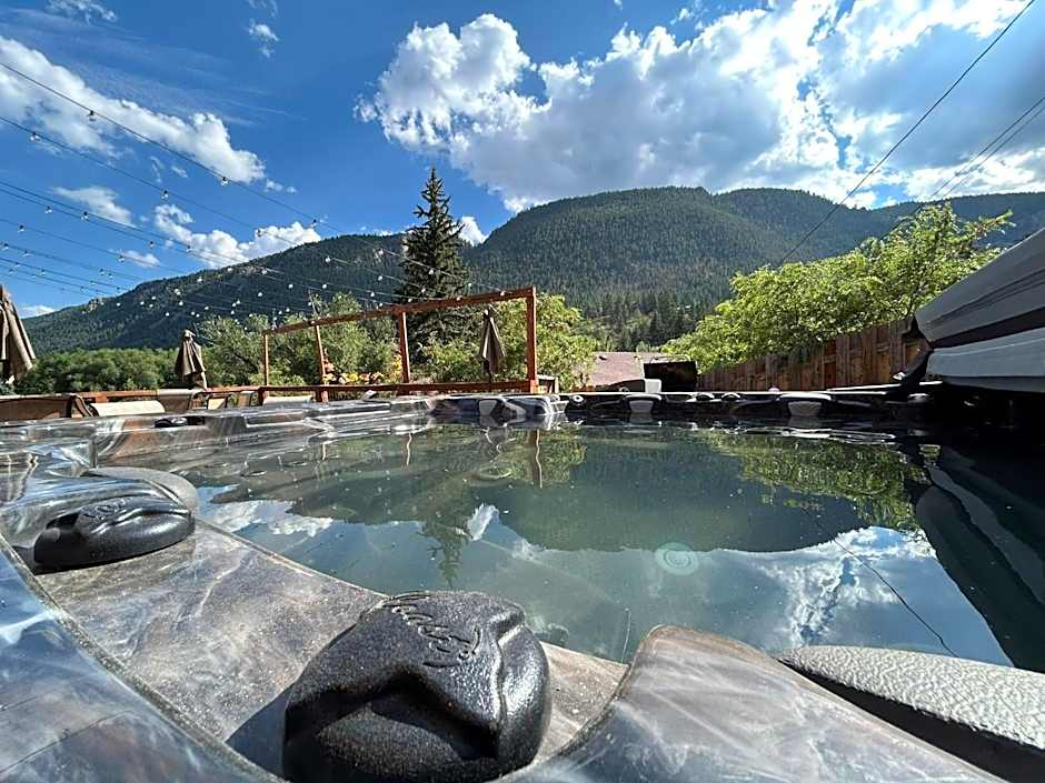 Green Mountain Falls Lodge