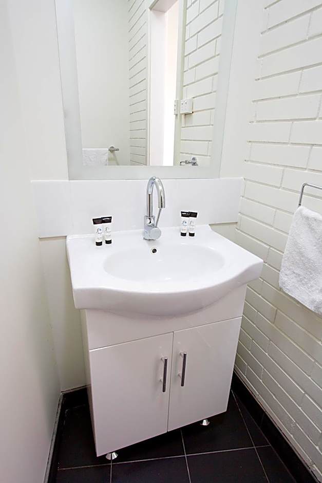 Nightcap at Playford Tavern