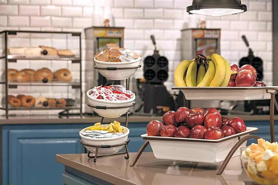 Country Inn & Suites by Radisson, Williamsburg East (Busch Gardens), VA