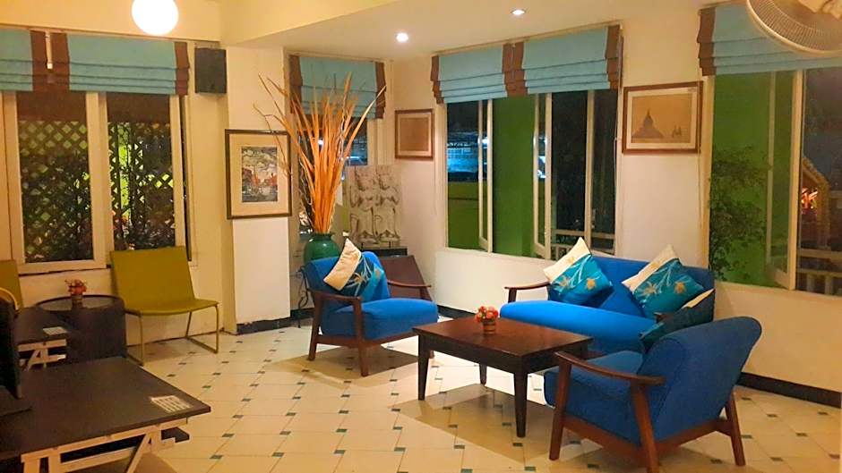 Sawasdee Sukhumvit Inn