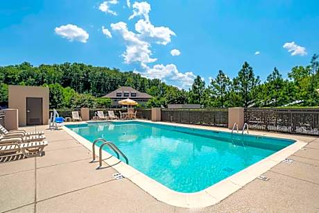 Best Western Plus Oak Mountain Inn