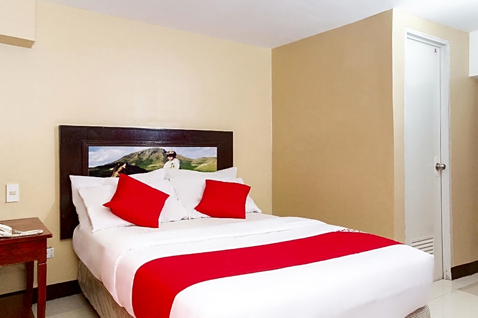 OYO 133 Jazzy James Country Hotel II