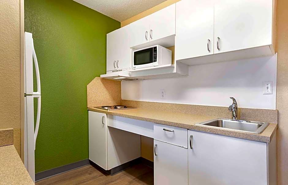 Extended Stay America Select Suites - Greenville - Airport