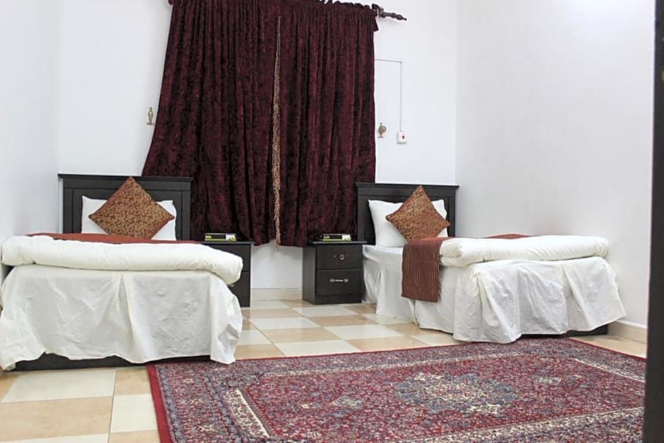 Al Eairy Furnished Apartments - Al Bahah 4