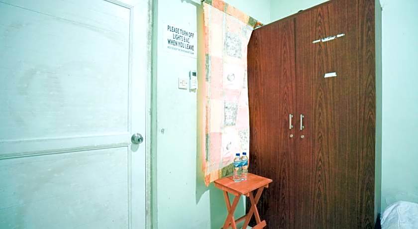 Mahkota Sivali near Soekarno Hatta Airport Mitra RedDoorz