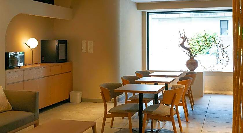 The General Kyoto Shijou Shinmachi