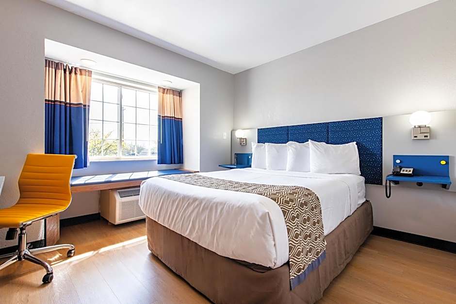 Microtel Inn & Suites by Wyndham London