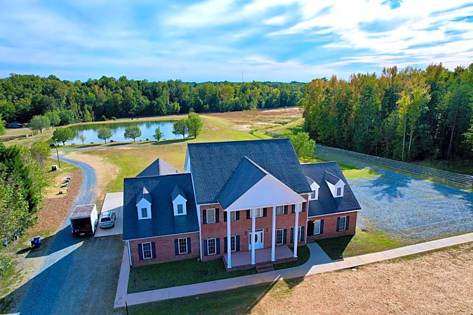 MooreField Suites Greensboro East