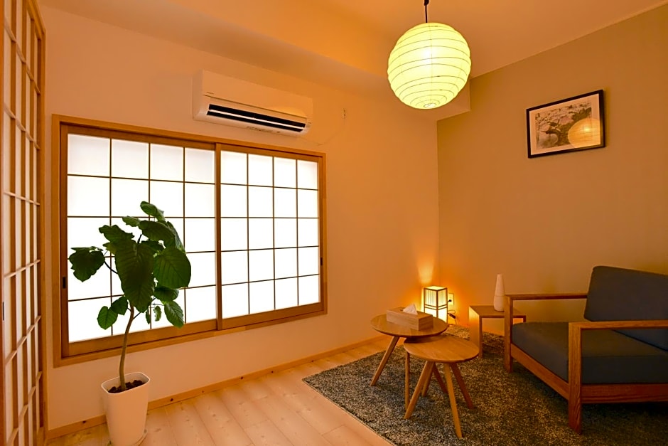FL House 浪花町