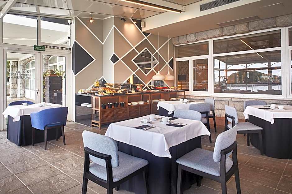 Hotel Silken Palacio Uribarren