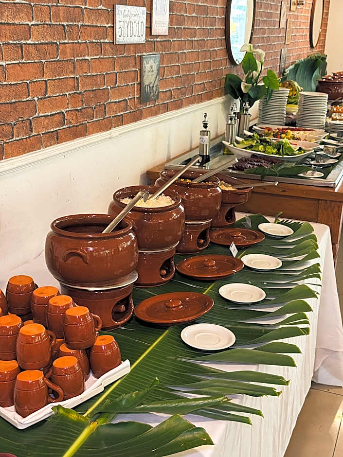 ATH Hotel - Americas Townhouse