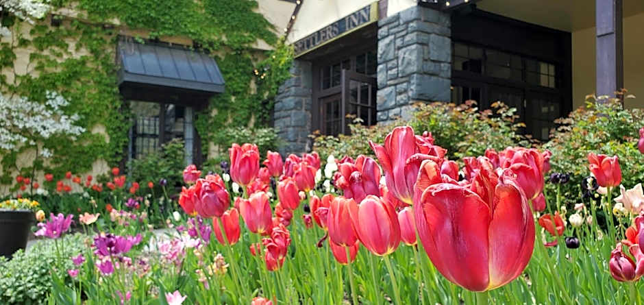 Settlers Inn