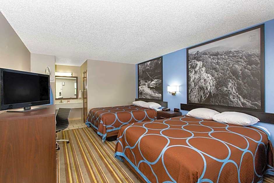 Super 8 by Wyndham Malvern