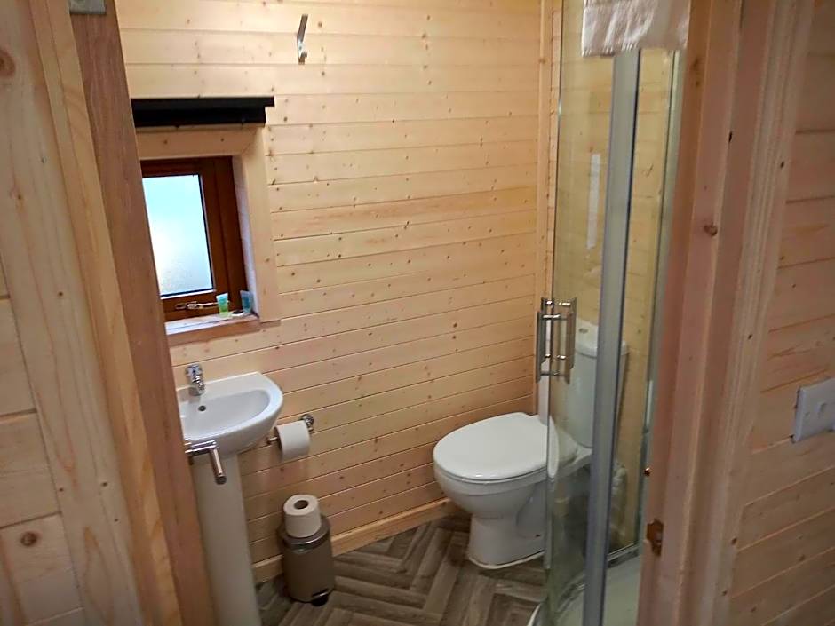 Photo 1 of 4 of Chalet