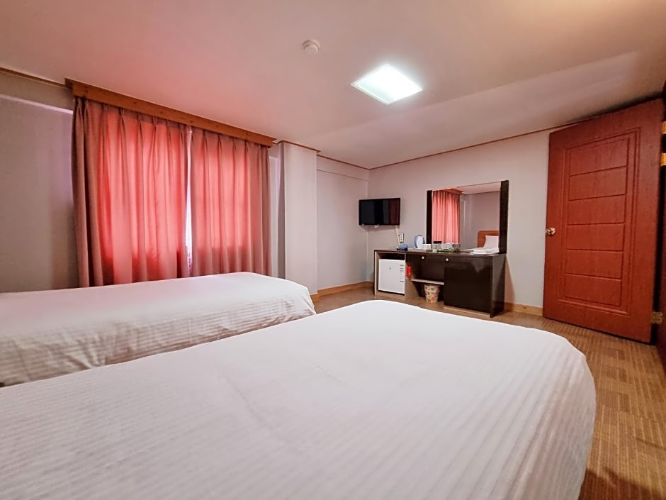 Hotel G