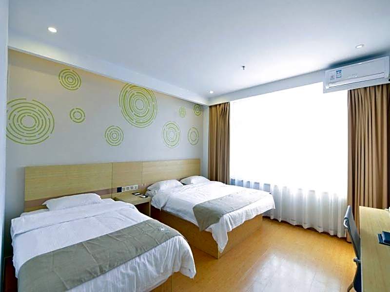 GreenTree Inn Dalian Dalian North Railway Station Express Hotel