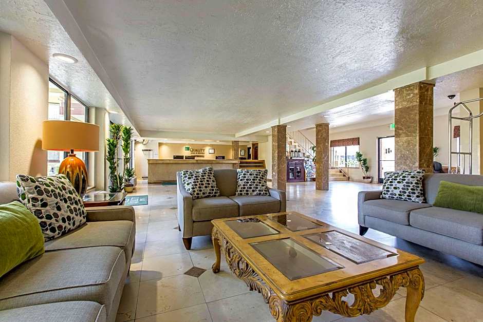 Quality Inn & Suites Bakersfield
