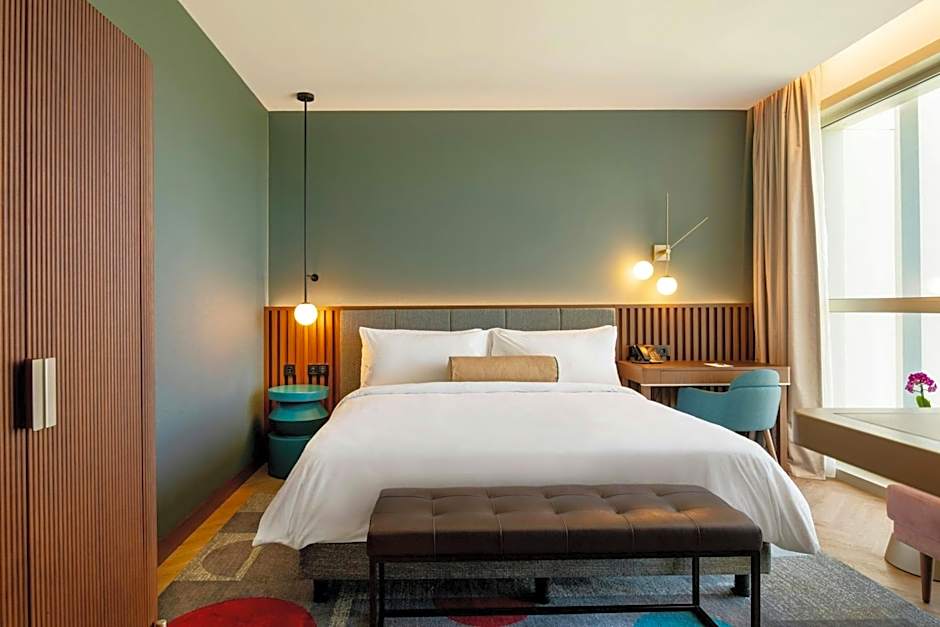 Renaissance Porto Lapa Hotel